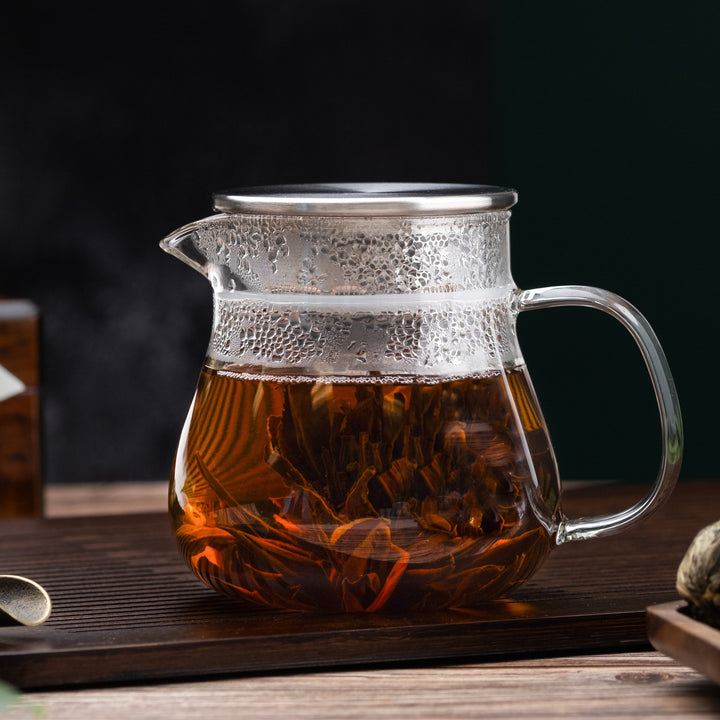 Glass Teapot with Filter Lid and Dian Hong Pagoda Yunnan Red Tea